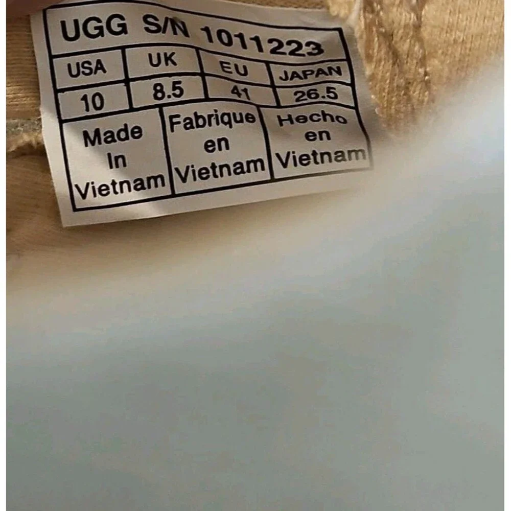 UGG EYAN II WHITE WALL CANVAS LACE-UP SNEAKERS BOAT SHOES Sz 10 EUC